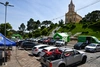  Carros estacionados na rua da Igreja de Arvorezinha 